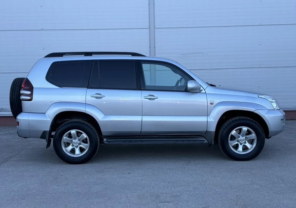 Toyota Land Cruiser cena 76500 przebieg: 332121, rok produkcji 2004 z Starachowice małe 631